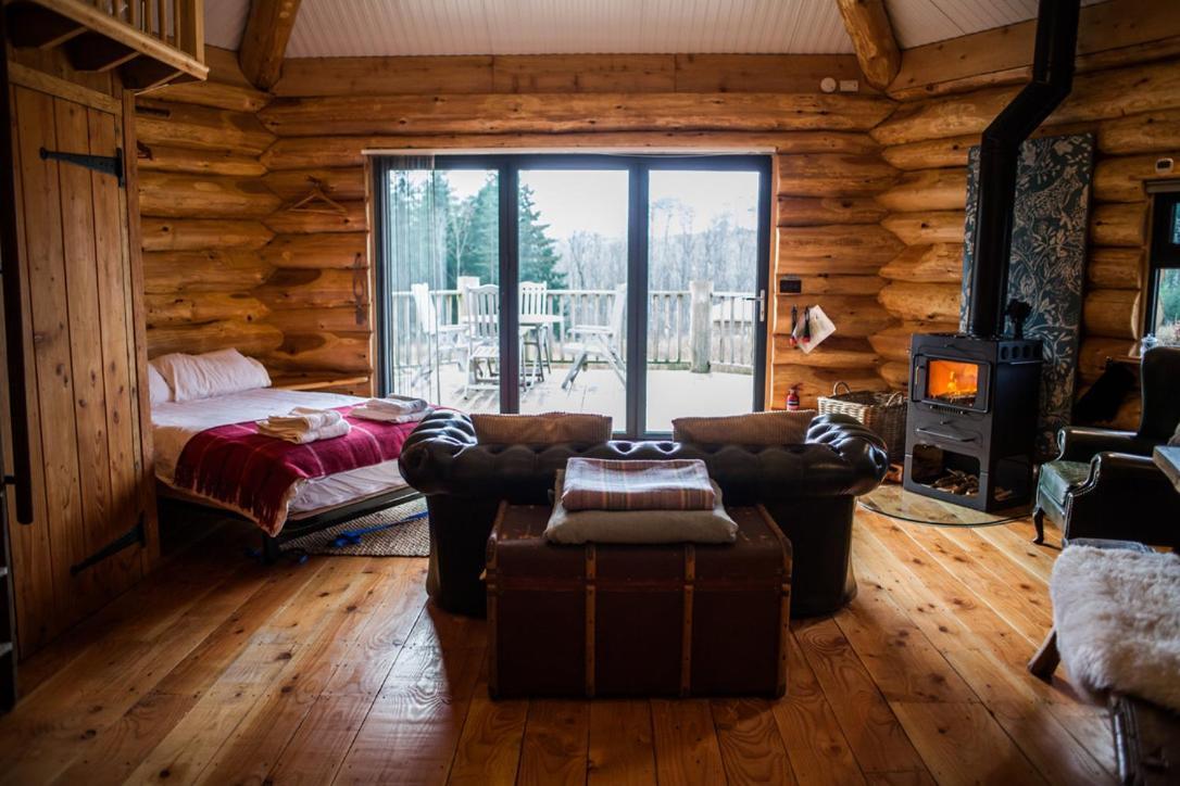 Villa Coed Y Marchog Woodland Retreat Hereford Esterno foto